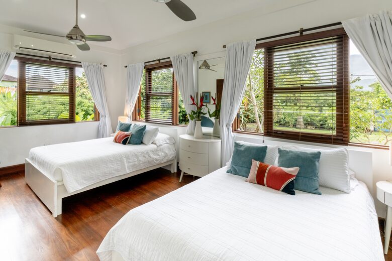 Luxurious Ocean Front Villa - Brown Shuggah (Ocho Rios) - Llandovery Estate, Jamaica