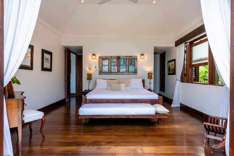 Luxurious Ocean Front Villa - Brown Shuggah (Ocho Rios) - Llandovery Estate, Jamaica