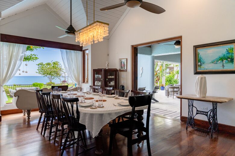 Luxurious Ocean Front Villa - Brown Shuggah (Ocho Rios) - Llandovery Estate, Jamaica
