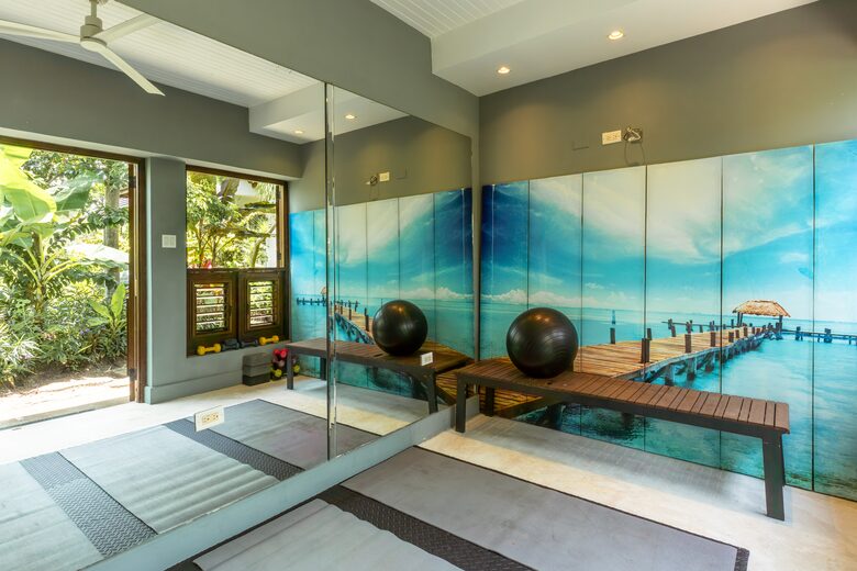 Luxurious Ocean Front Villa - Brown Shuggah (Ocho Rios) - Llandovery Estate, Jamaica