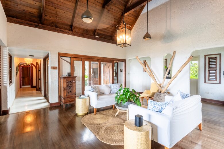 Luxurious Ocean Front Villa - Brown Shuggah (Ocho Rios) - Llandovery Estate, Jamaica