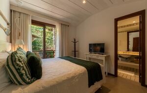 A Grand Waterfront Estate on Angra’s Enchanting Costa Verde - Angra dos Reis, Brazil