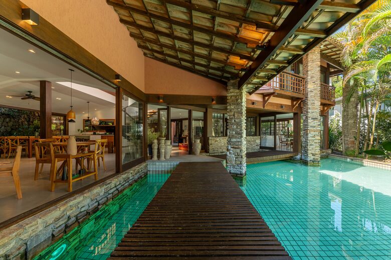 A Grand Waterfront Estate on Angra’s Enchanting Costa Verde - Angra dos Reis, Brazil