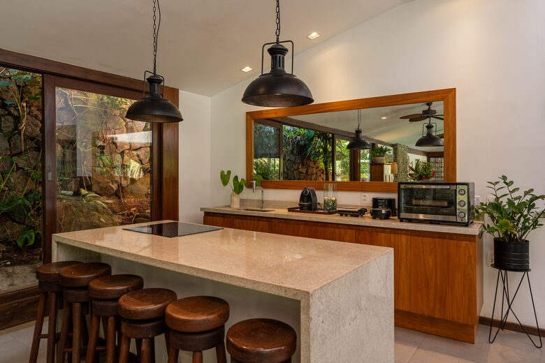 A Grand Waterfront Estate on Angra’s Enchanting Costa Verde - Angra dos Reis, Brazil
