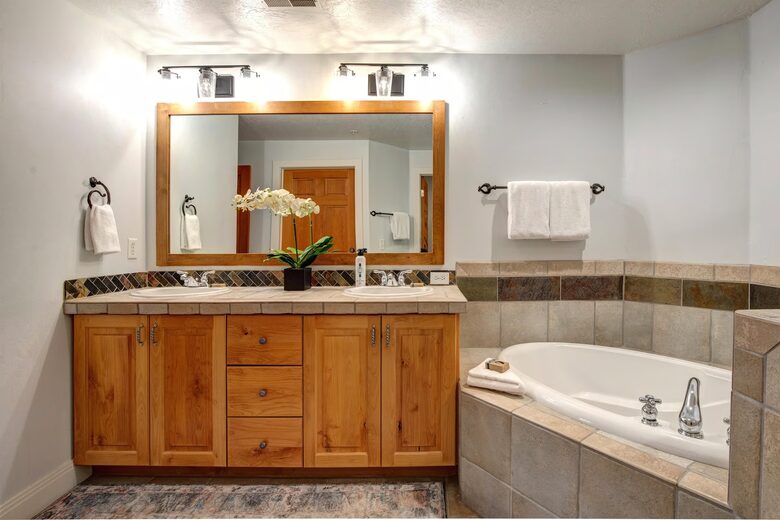 Downtown Park City Residence with Hot Tub - Park City, Utah