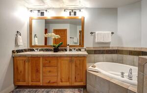 Downtown Park City Residence with Hot Tub - Park City, Utah