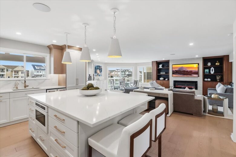 Margate Bayfront Home with Private Dock - Margate City, New Jersey