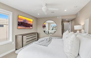 Margate Bayfront Home with Private Dock - Margate City, New Jersey