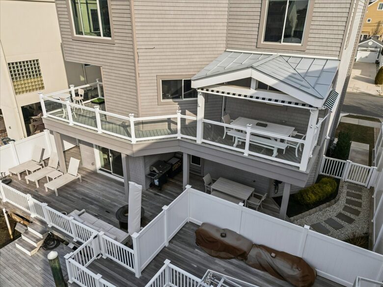 Margate Bayfront Home with Private Dock - Margate City, New Jersey