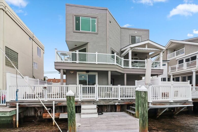 Margate Bayfront Home with Private Dock - Margate City, New Jersey