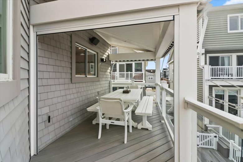 Margate Bayfront Home with Private Dock - Margate City, New Jersey