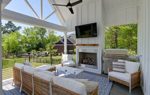 Lake Murray Retreat with Pool and Hot Tub - Irmo, South Carolina