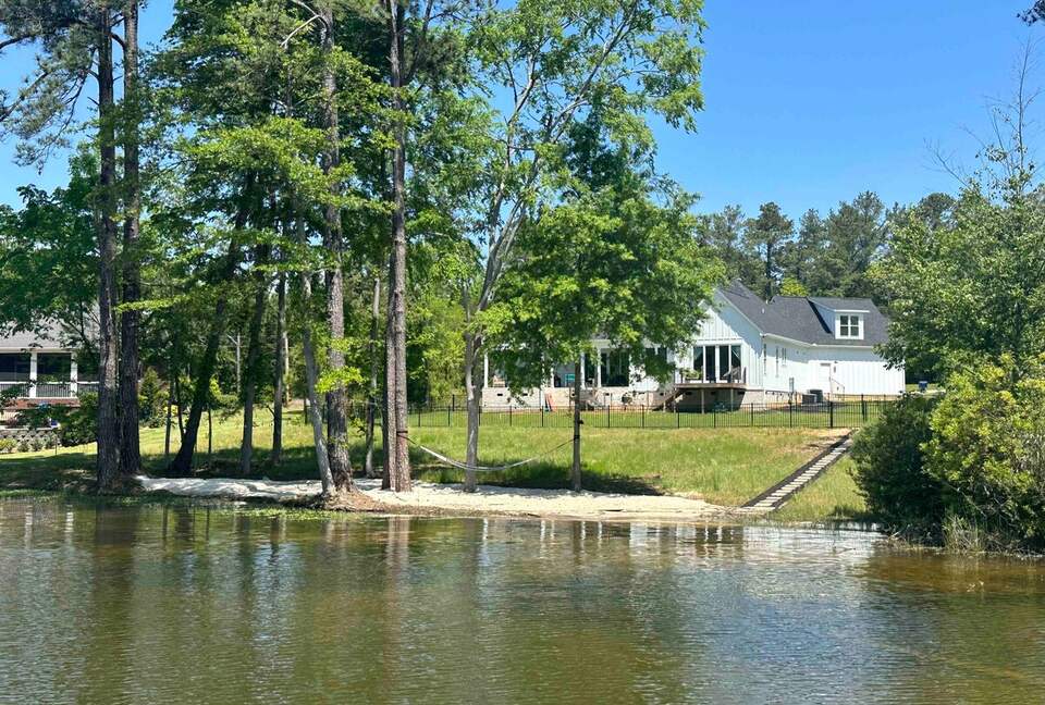 Lake Murray Retreat with Pool and Hot Tub - Irmo, South Carolina