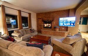 Brian Head Mountain Home with Private Spa Amenities - Brian Head, Utah