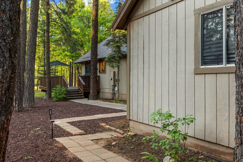 Pinetop Lakes Golf Chalet with Firepit Deck - Pinetop, Arizona