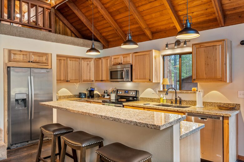 Pinetop Lakes Golf Chalet with Firepit Deck - Pinetop, Arizona
