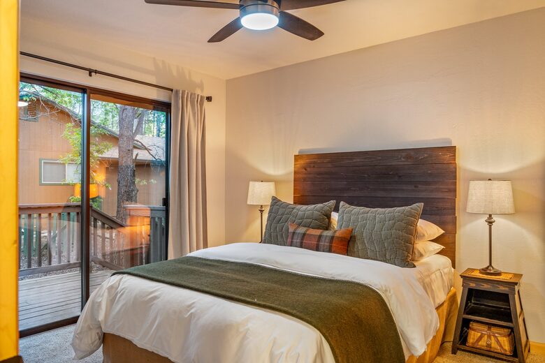 Pinetop Lakes Golf Chalet with Firepit Deck - Pinetop, Arizona