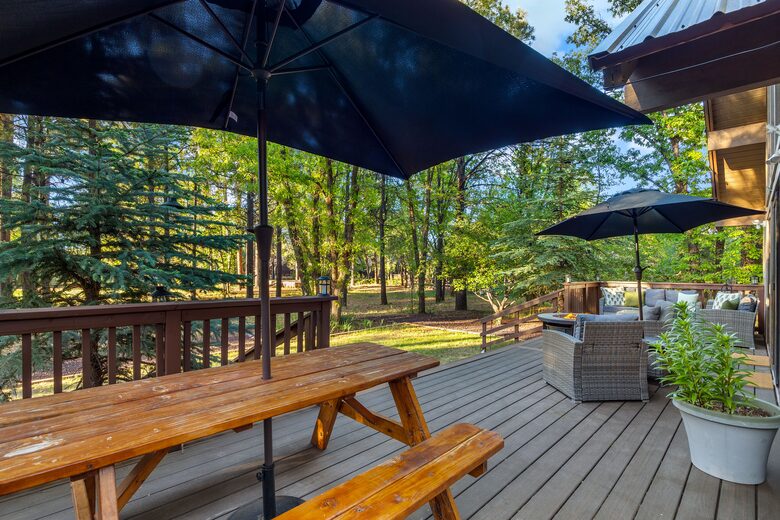 Pinetop Lakes Golf Chalet with Firepit Deck - Pinetop, Arizona