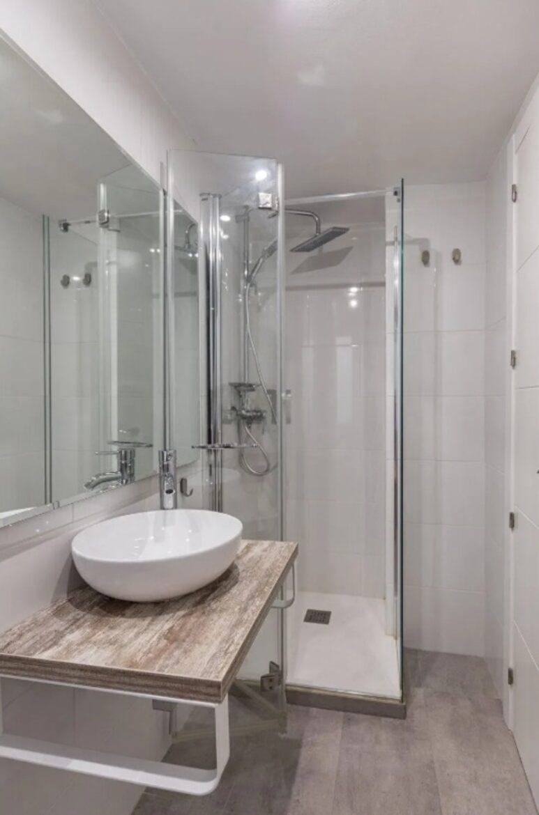 Comfortable Madrid Residence with Classic Appeal - Madrid, Spain