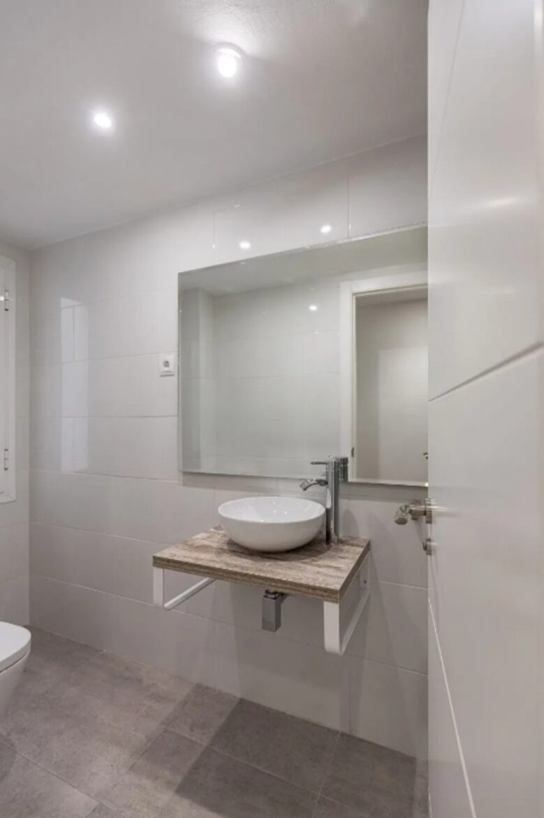 Comfortable Madrid Residence with Classic Appeal - Madrid, Spain