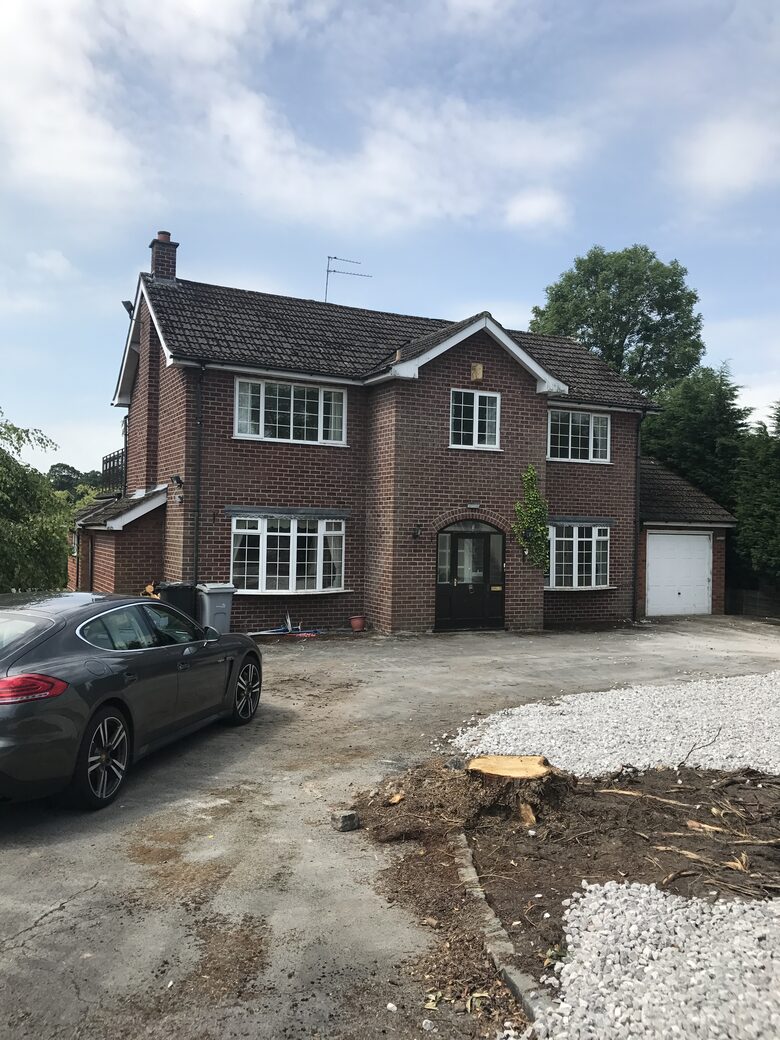 Sophisticated Countryside Estate with Private Par-3 - Knutsford, United Kingdom