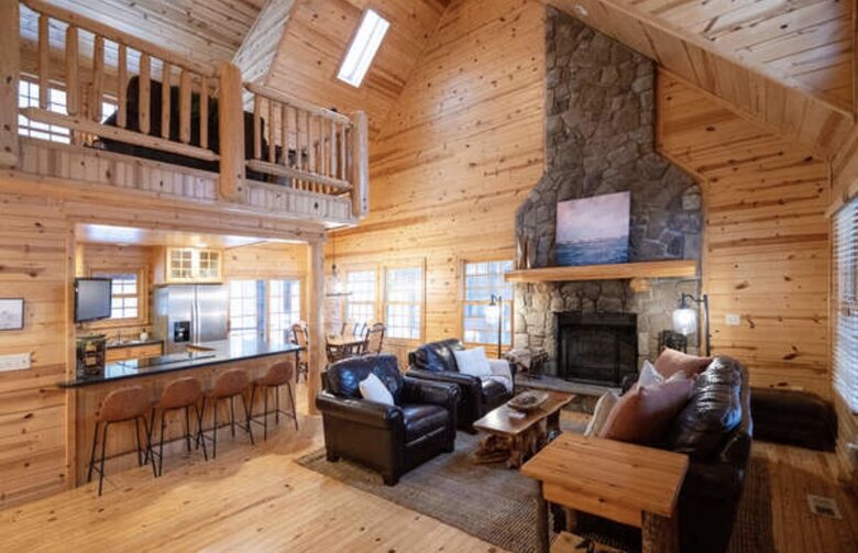 Saugatuck Log Home with Private Lake Access - Saugatuck, Michigan