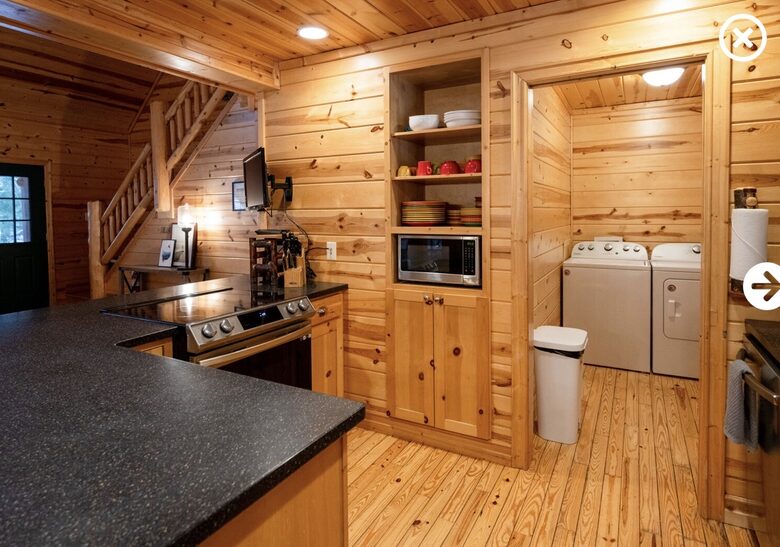 Saugatuck Log Home with Private Lake Access - Saugatuck, Michigan