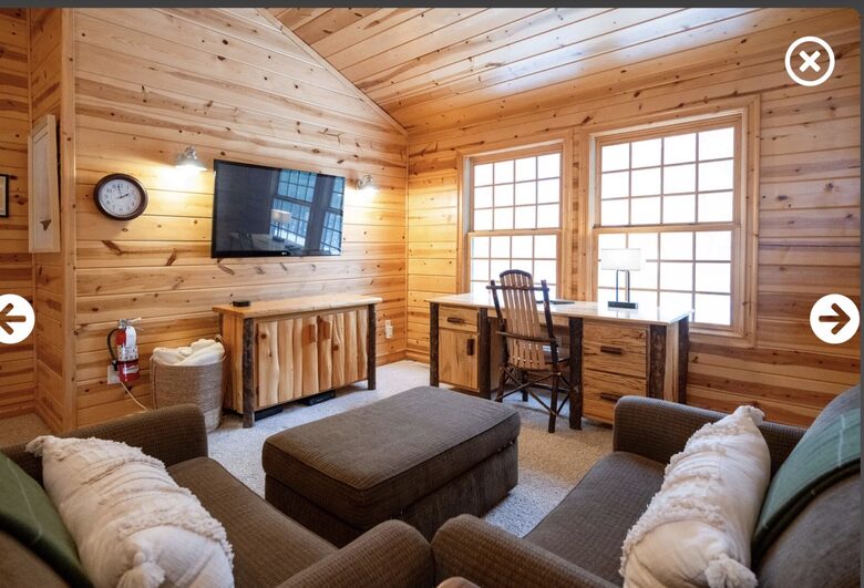 Saugatuck Log Home with Private Lake Access - Saugatuck, Michigan