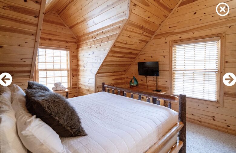 Saugatuck Log Home with Private Lake Access - Saugatuck, Michigan