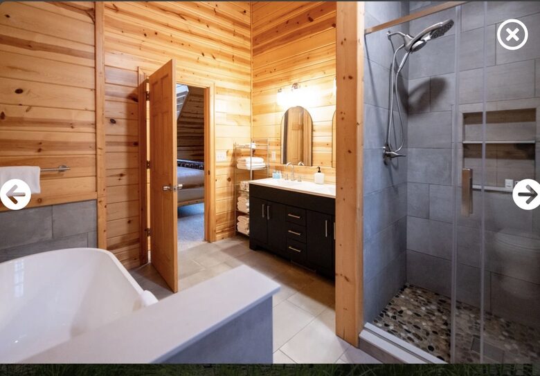 Saugatuck Log Home with Private Lake Access - Saugatuck, Michigan