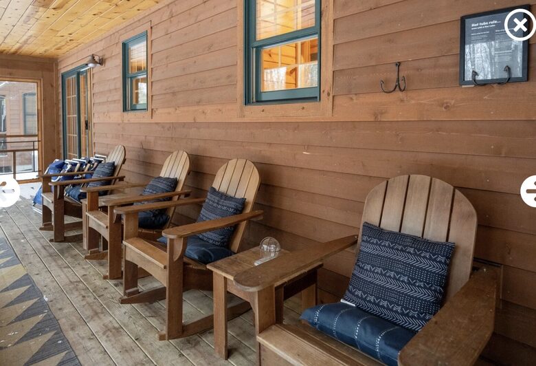 Saugatuck Log Home with Private Lake Access - Saugatuck, Michigan
