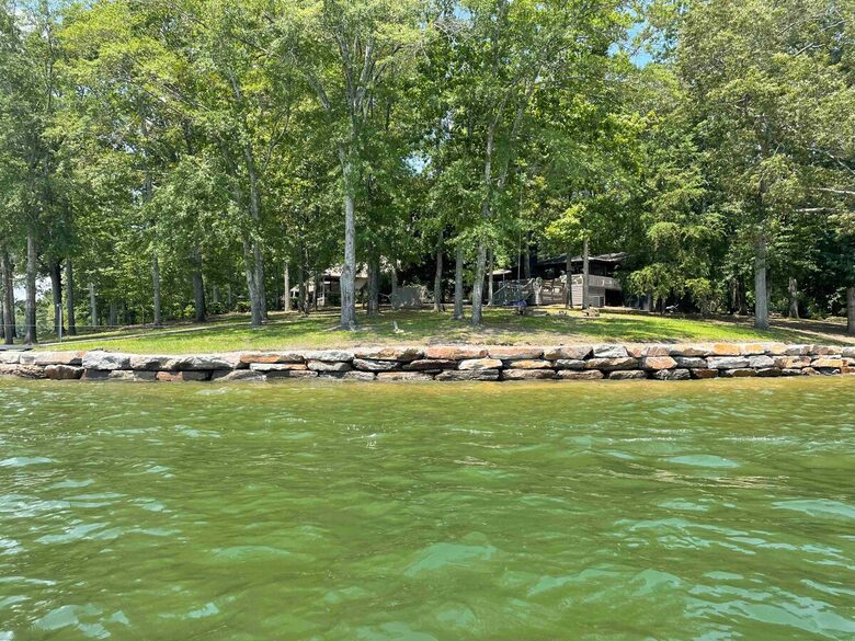 Smith Lake Waterfront Retreat near Duncan Bridge Marina - Jasper, Alabama