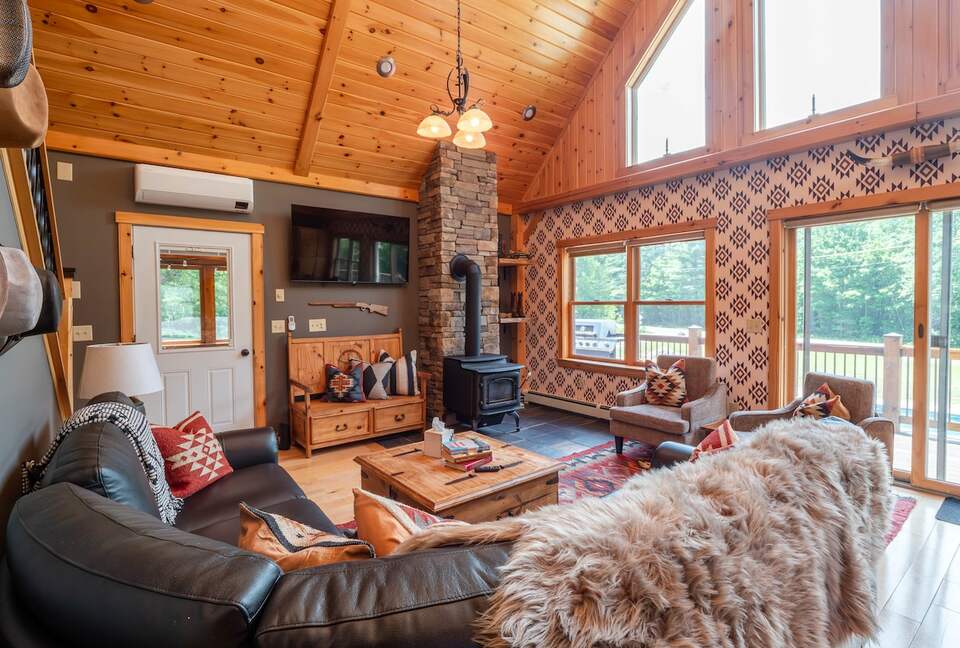 Year-Round Sunday River Escape with Pool & Mountain Views - Newry, Maine