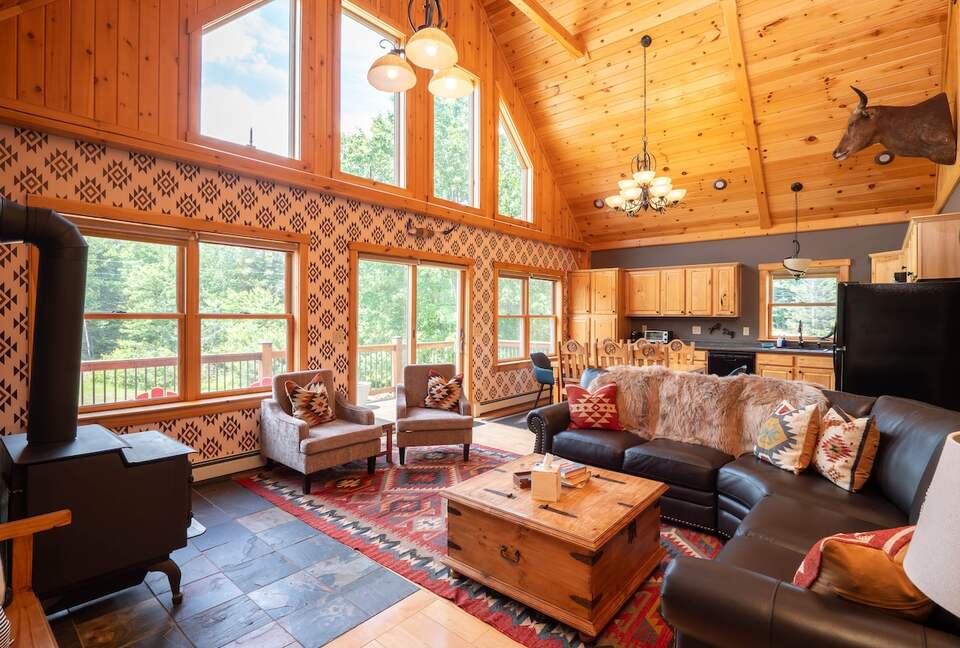 Year-Round Sunday River Escape with Pool & Mountain Views - Newry, Maine