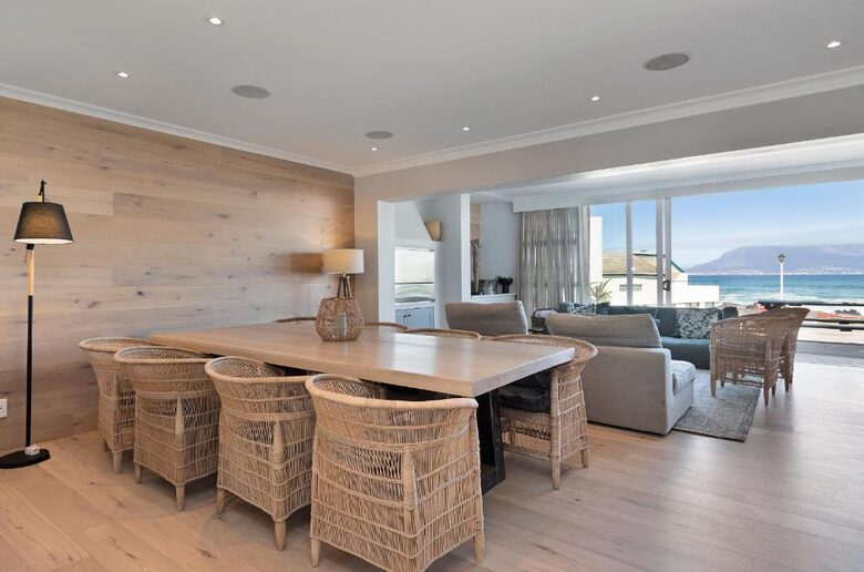 Oceanfront Cape Town Residence with Table Mountain Views - Blouberg, South Africa