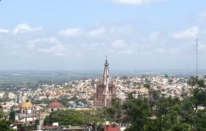 Panoramic Rooftop Living in Downtown SMA - San Miguel de Allende, Mexico