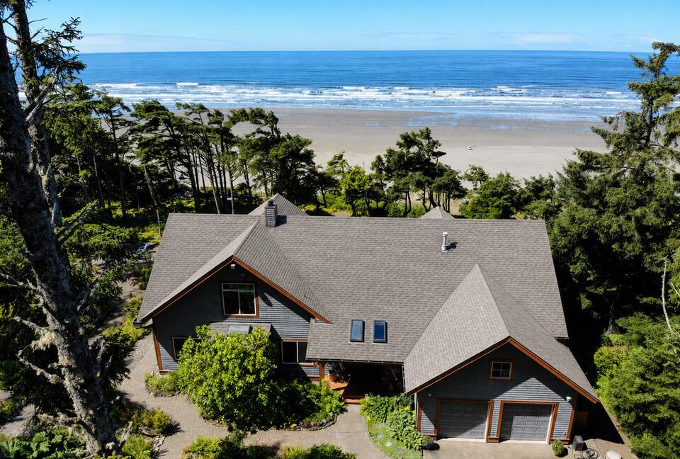 Cliffside Elegance on the Pacific - Pacific Beach, Washington