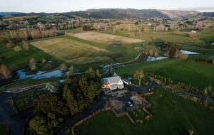 Hololio House - Historic Homestead at Clevedon Polo Club - Auckland, New Zealand