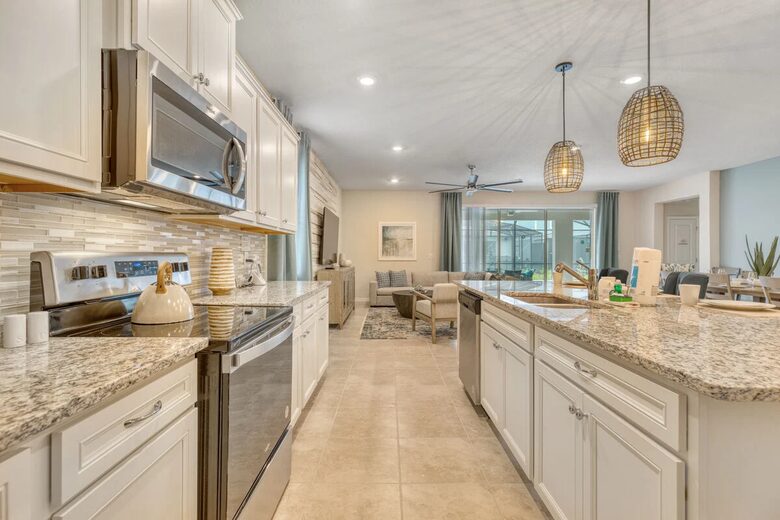 Windsor Island Resort Home Near Disney - Davenport, Florida