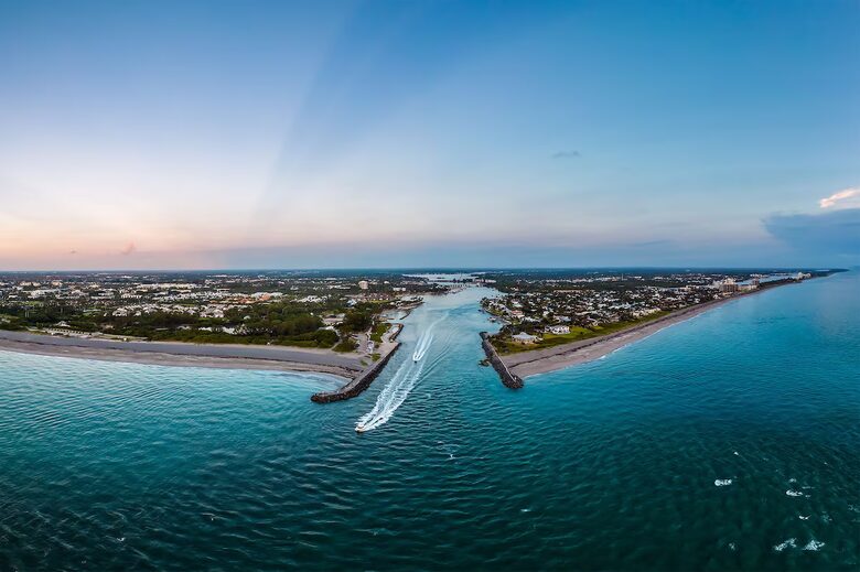 Jupiter Beach Villa Near Carlin Park and Beach - Jupiter, Florida