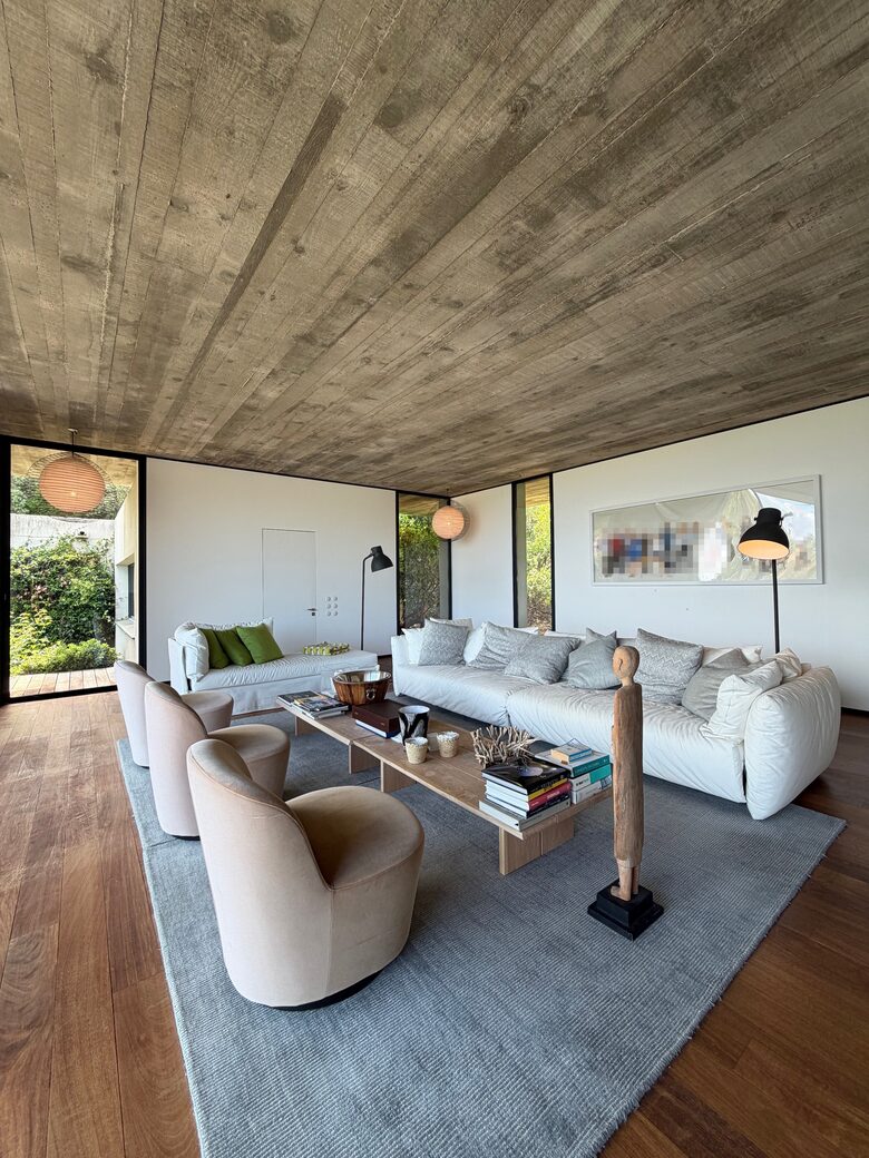 Elegant Corsican Estate by the Sea - Porto Vecchio, France