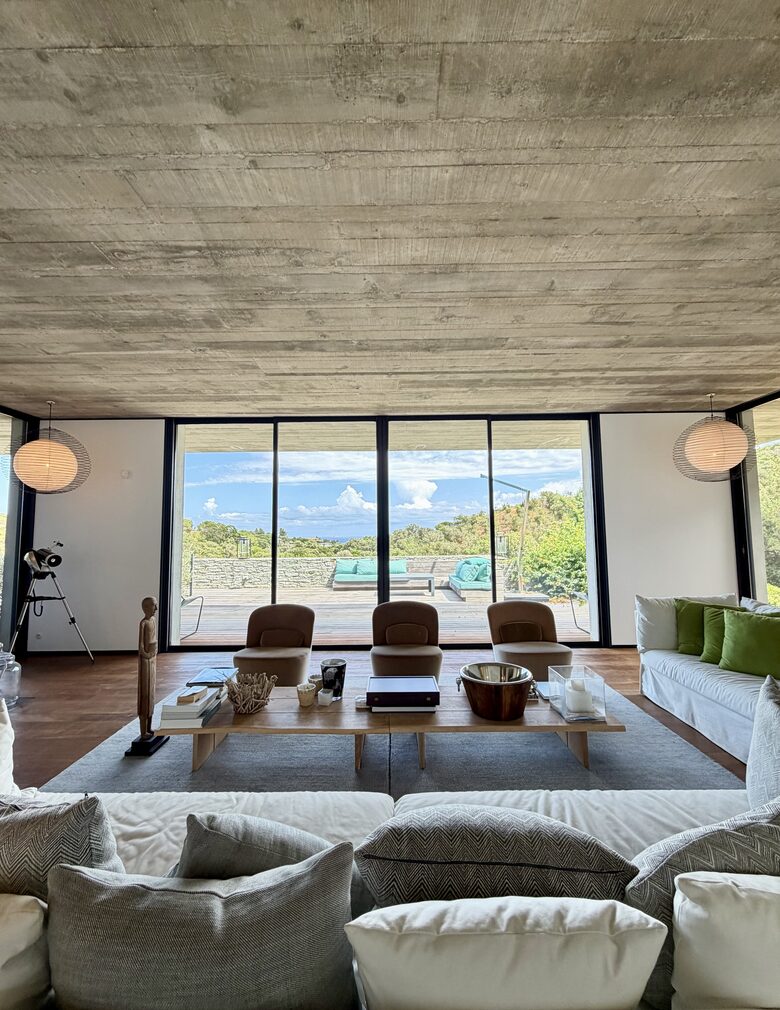 Elegant Corsican Estate by the Sea - Porto Vecchio, France