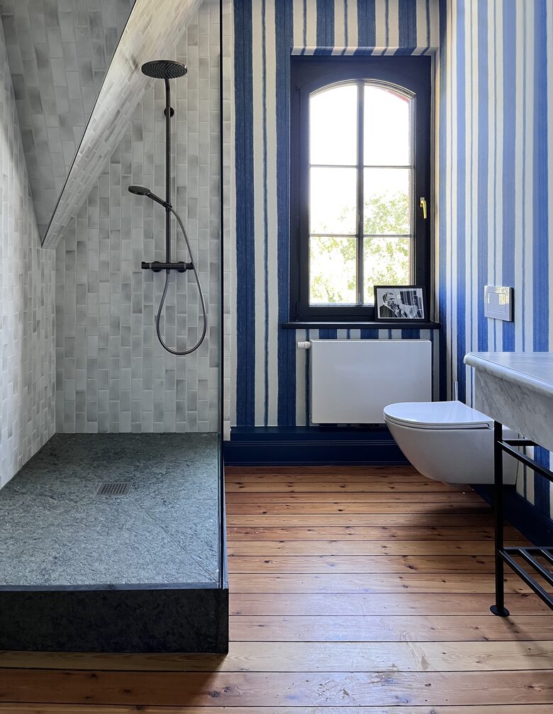 Schloss Düneck | A Historic Estate with Modern Luxury - Moorrege, Germany