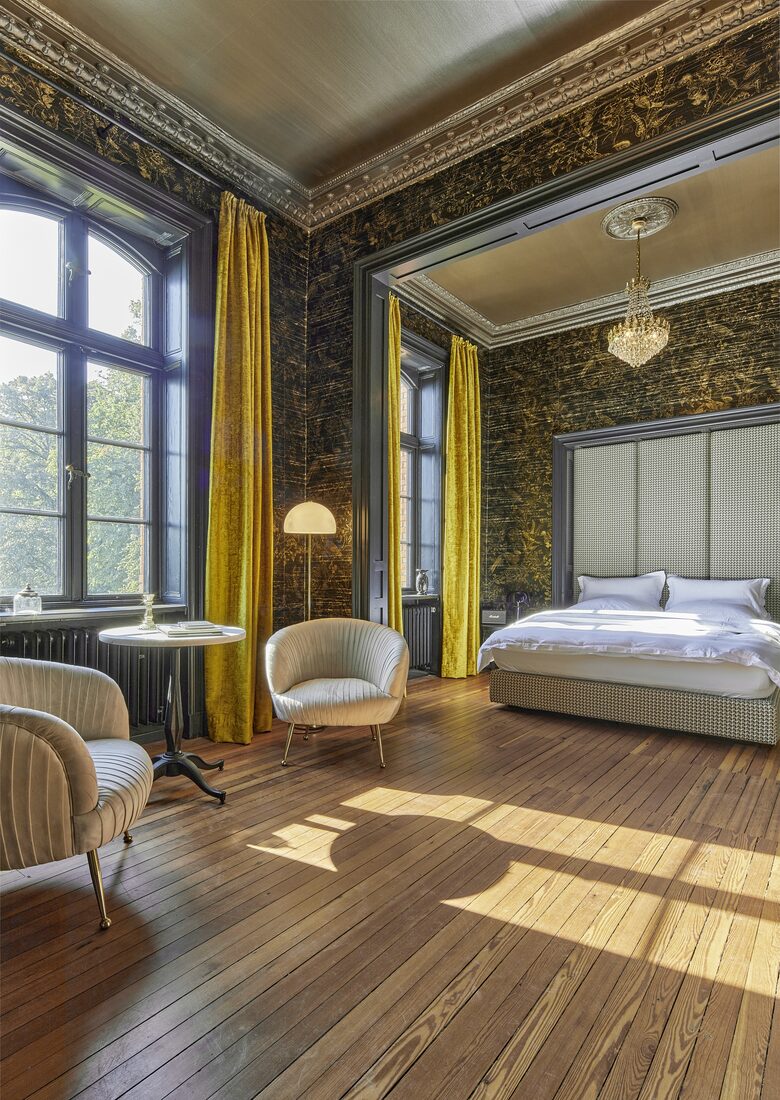 Schloss Düneck | A Historic Estate with Modern Luxury - Moorrege, Germany