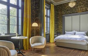 Schloss Düneck | A Historic Estate with Modern Luxury - Moorrege, Germany