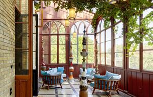 Schloss Düneck | A Historic Estate with Modern Luxury - Moorrege, Germany