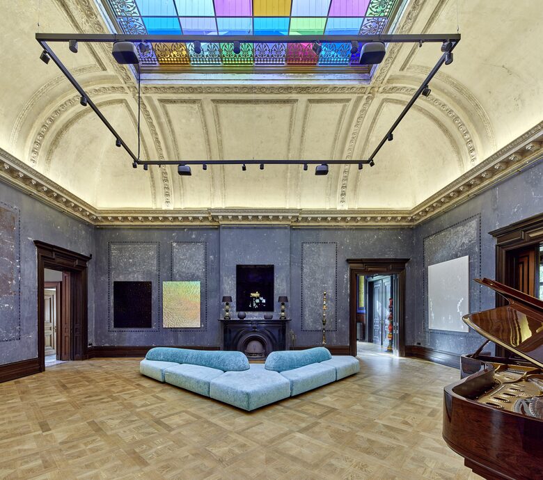 Schloss Düneck | A Historic Estate with Modern Luxury - Moorrege, Germany