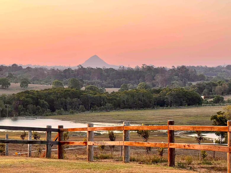 Kurui Cabin | Noosa Hinterland Luxury Retreat - Cooroy, Australia