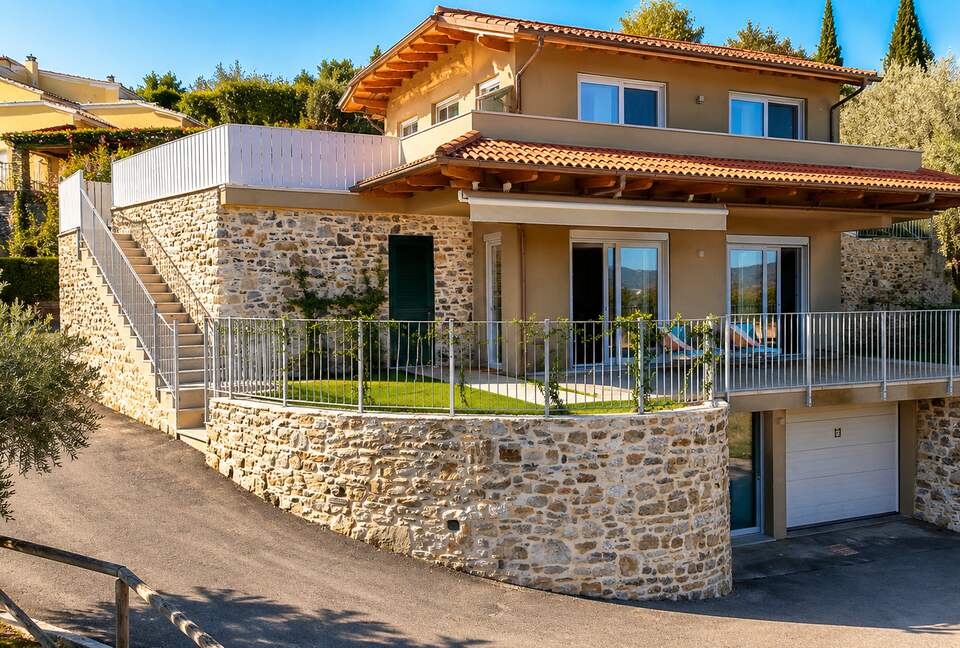 Modern Golf Home with Private Pool and Terraces - Garlenda, Italy