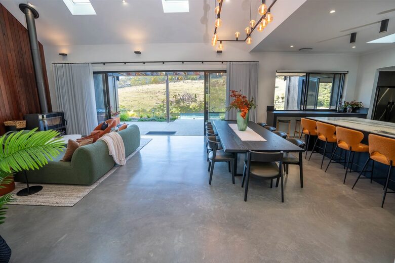 Elegant Margaret River Retreat with Sweeping Countryside Views - Yallingup, Australia